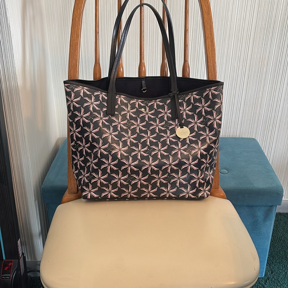 Kate spade New York Broome Street large tote